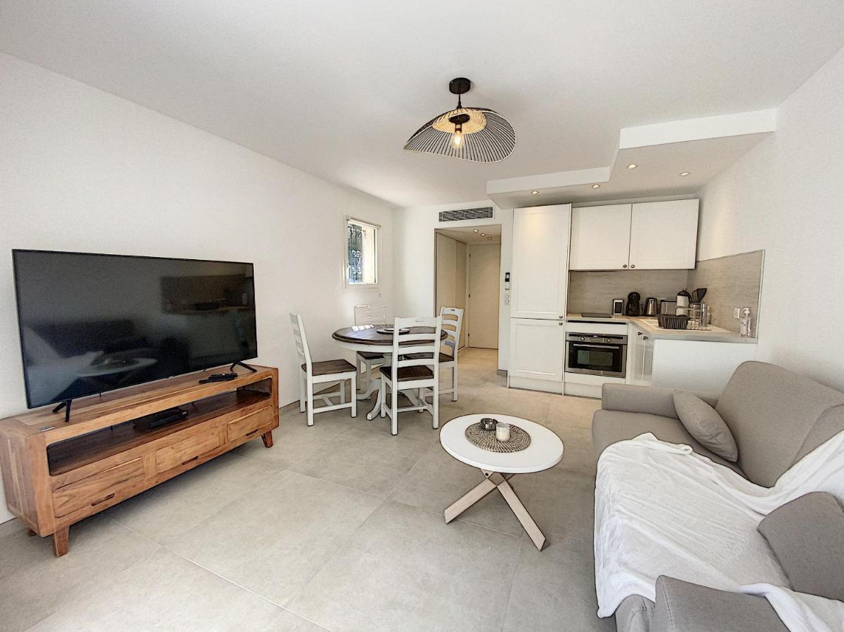 Superbe Appartement Au Coeur Du Cap D'Antibes Eksteriør billede