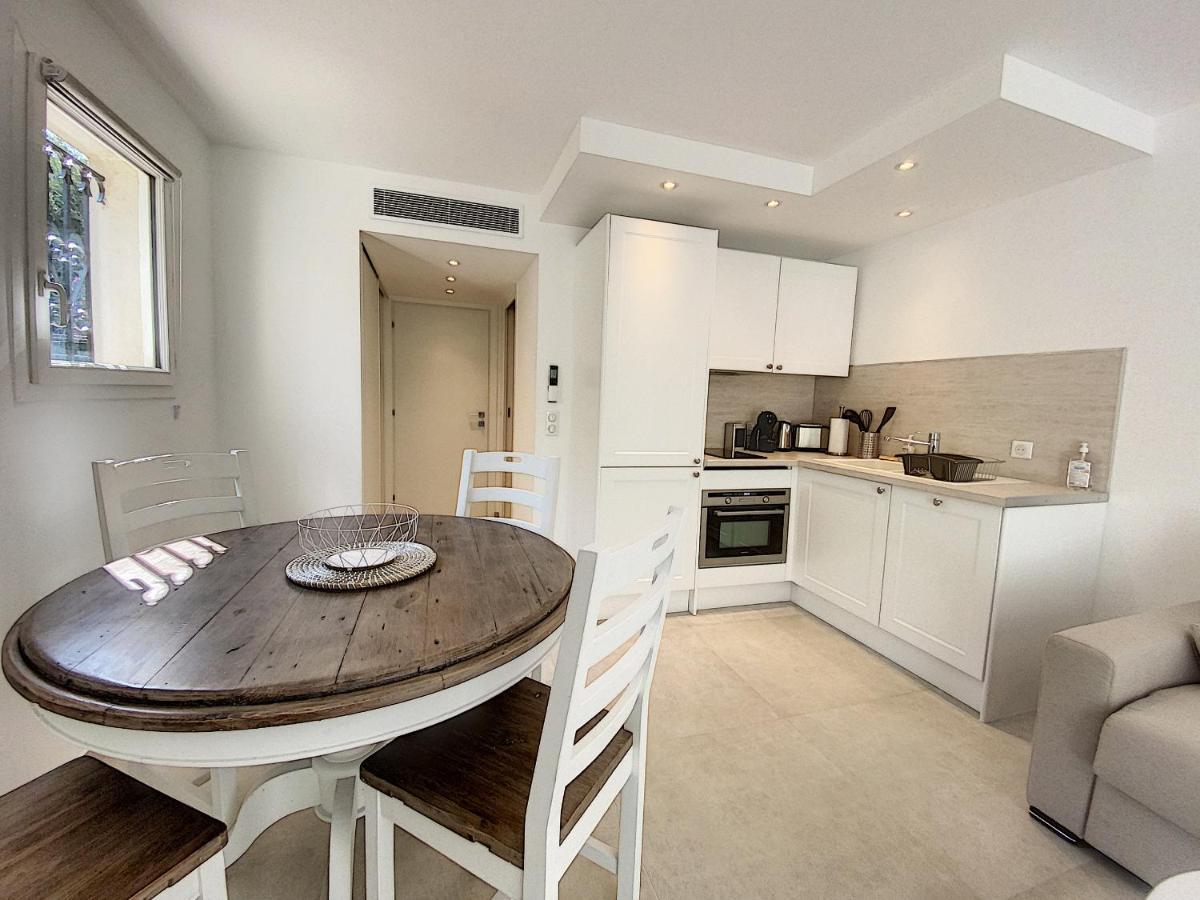 Superbe Appartement Au Coeur Du Cap D'Antibes Eksteriør billede